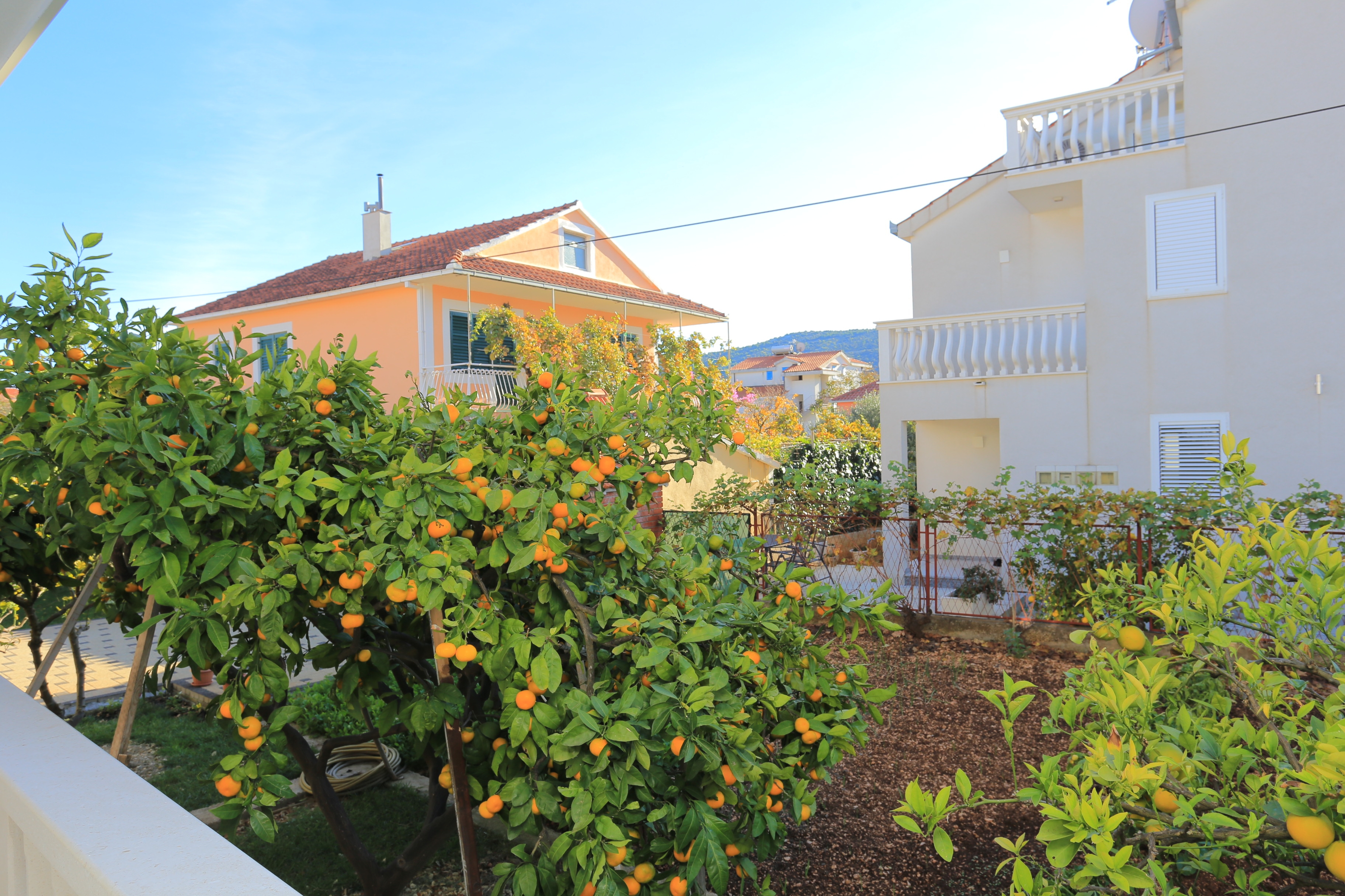 Two bedroom apartment with terrace and sea view Poljica, Trogir  A-a