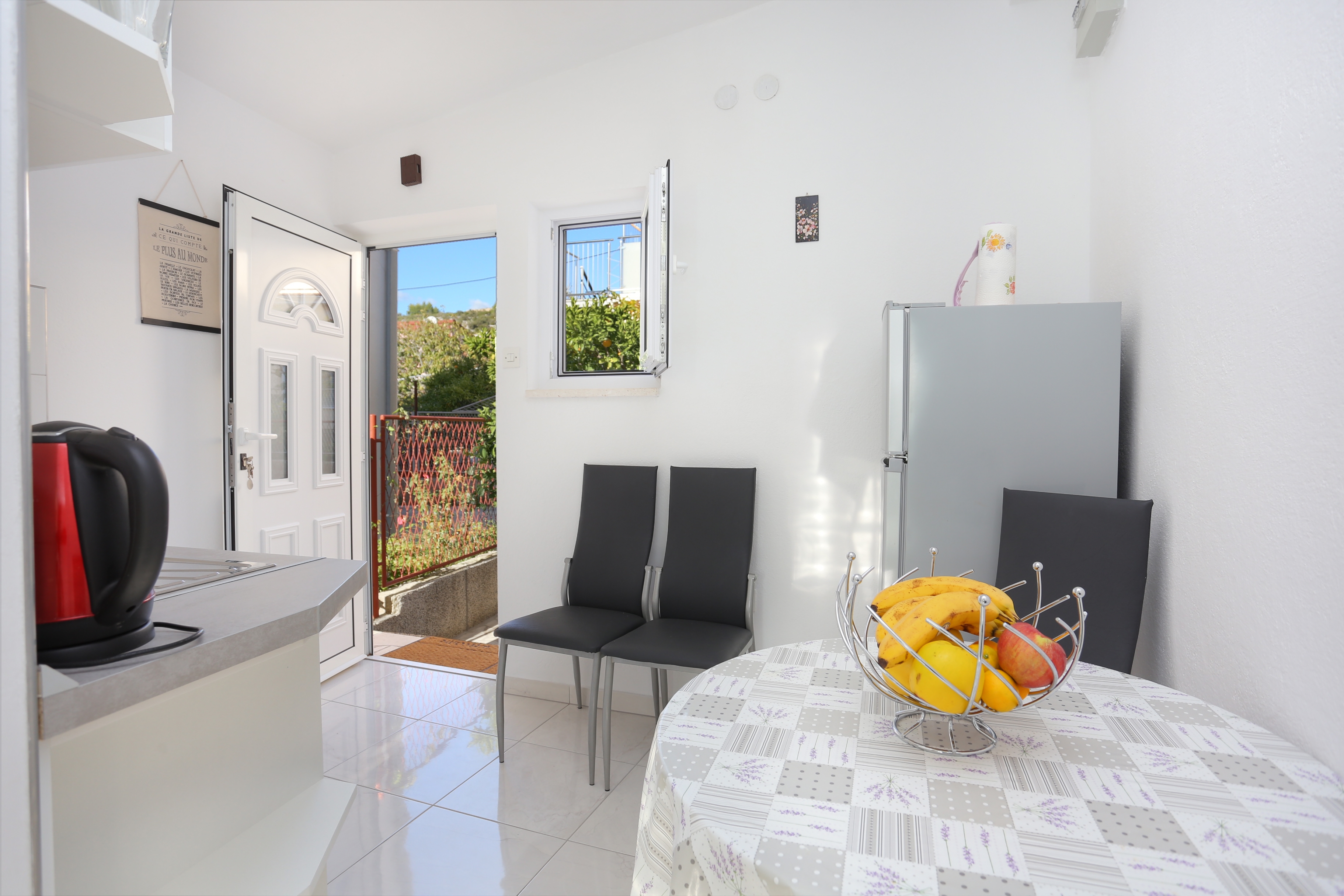 Two bedroom apartment with terrace Poljica, Trogir (A-5199-b) Two bedroom apartment with terrace Poljica, Trogir (A-5199-b)