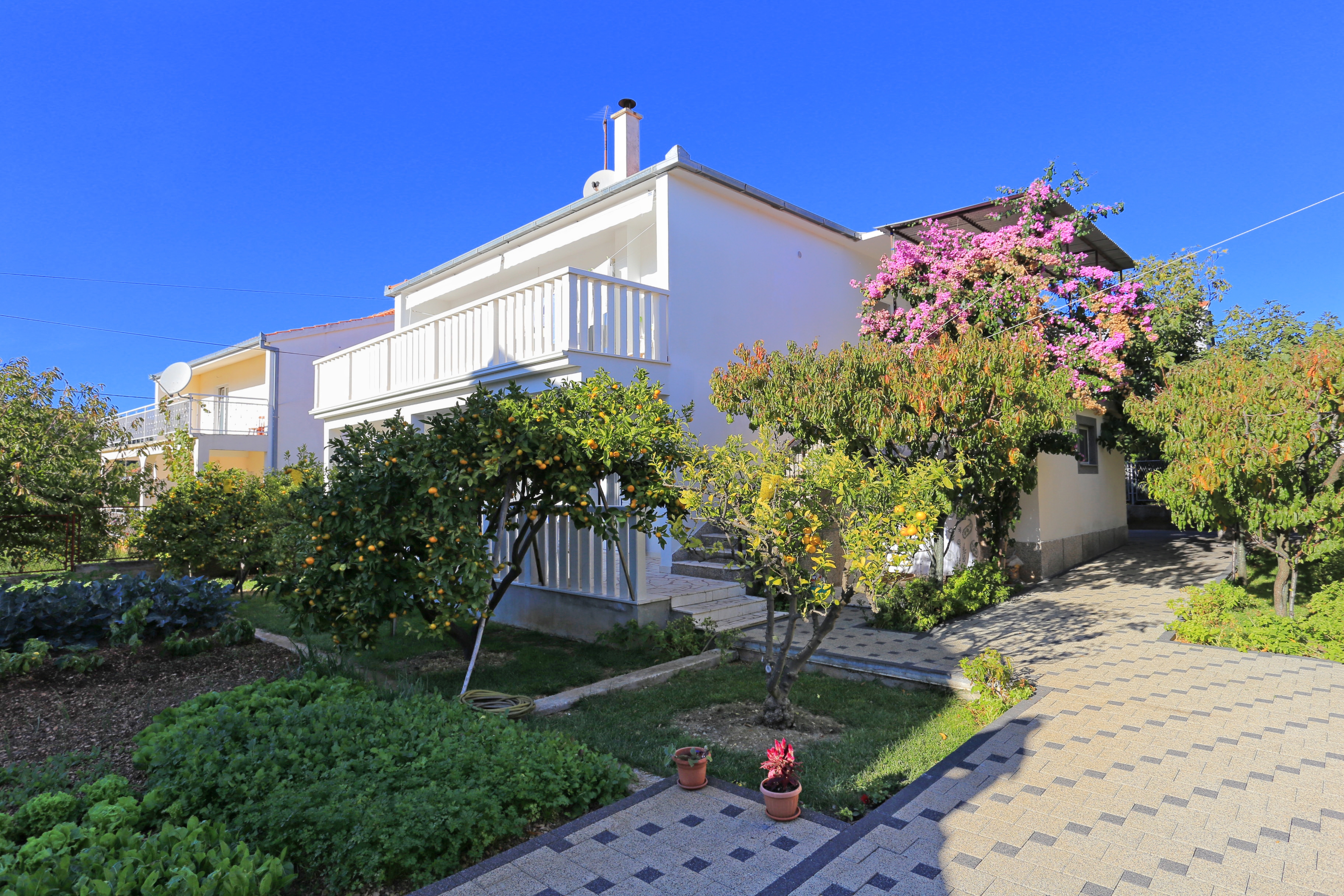 Two bedroom apartment with terrace and sea view Poljica, Trogir  A-a