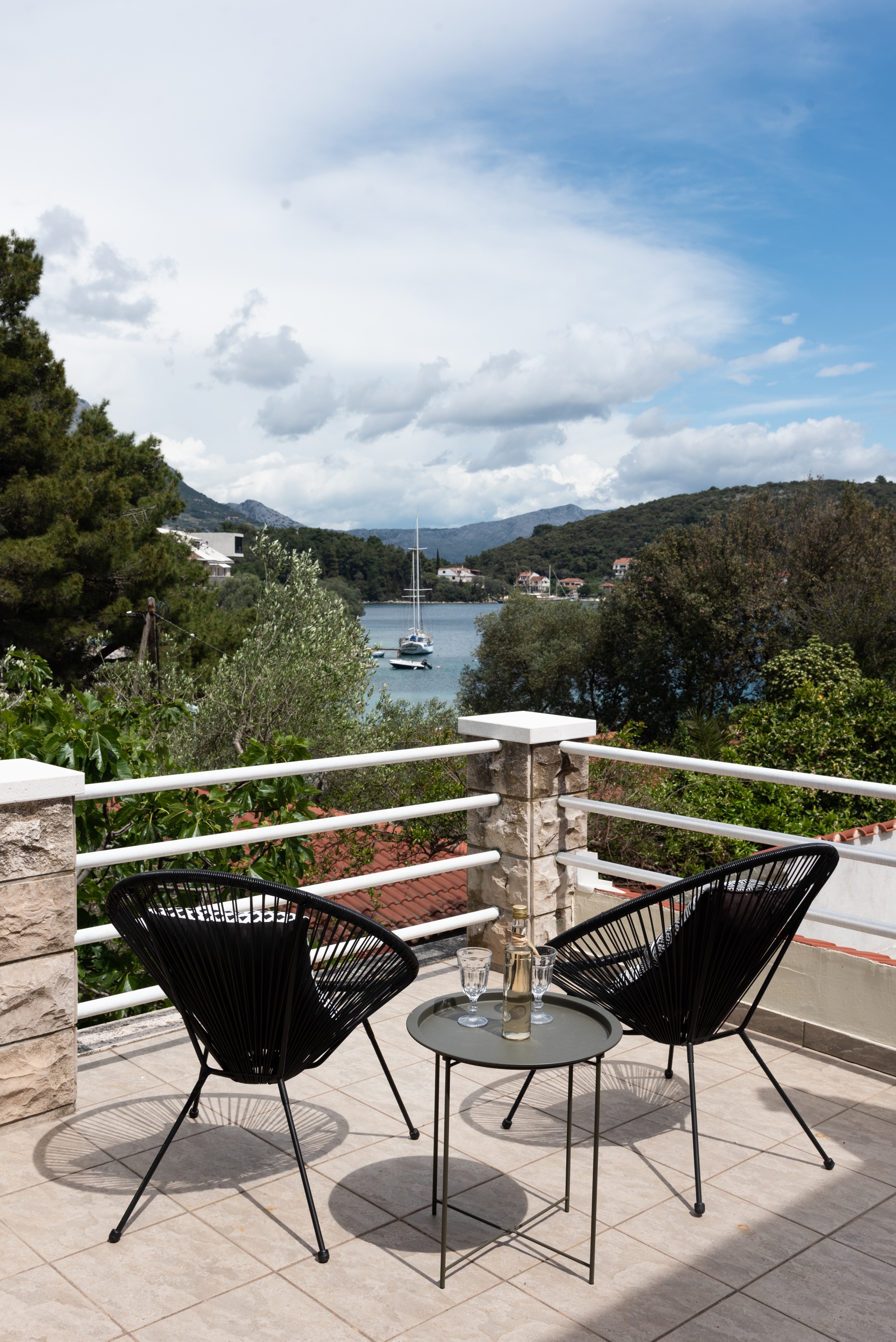 One bedroom apartment near beach Žrnovska Banja, Korčula  A-c