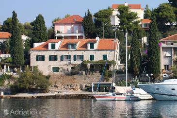 Property Maslinica, Šolta, Property 5216 - Apartments by the sea.