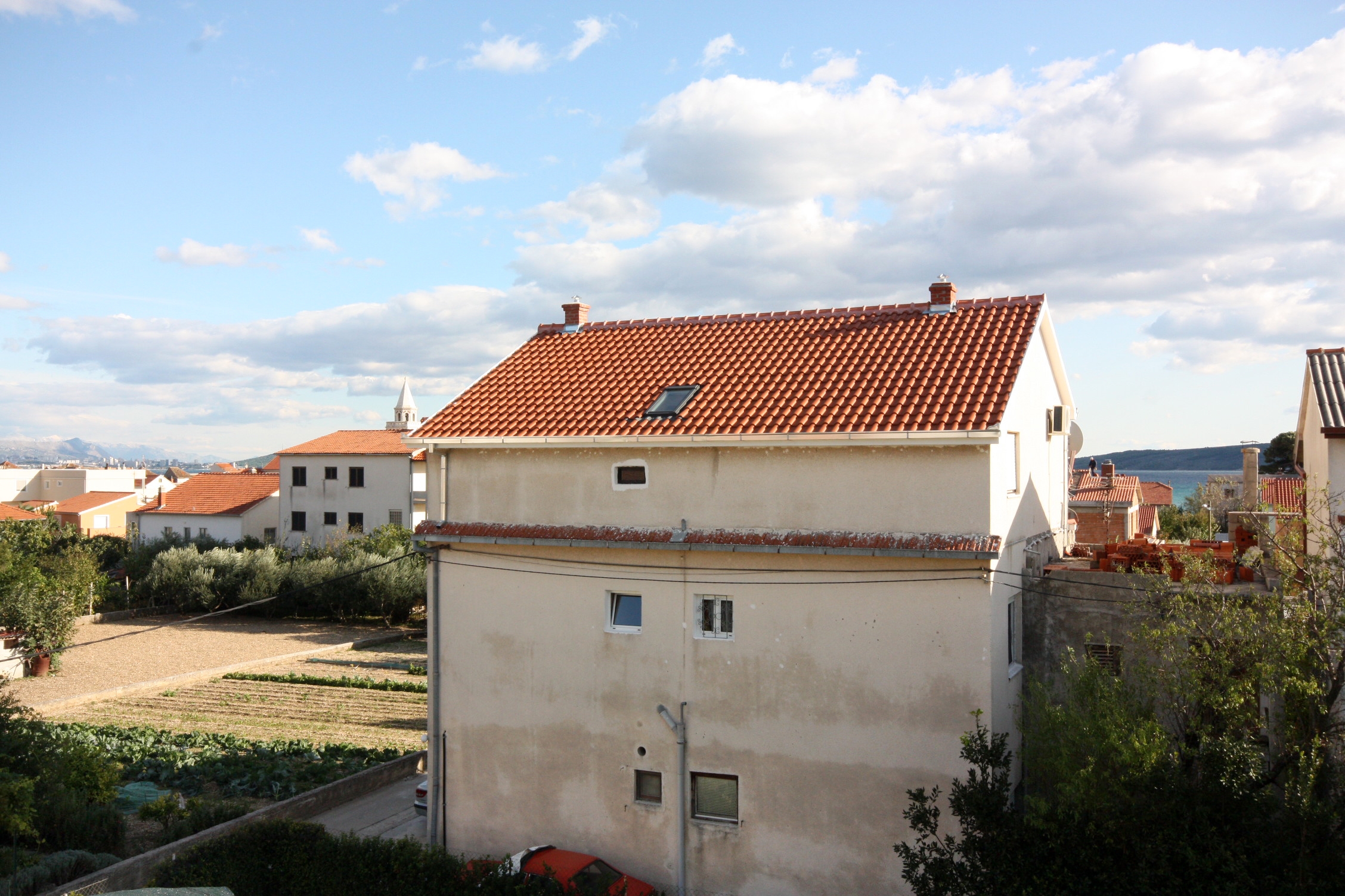 Comfortable and spacious apartment with terrace Kaštel Štafilić, Kaštela  A-a