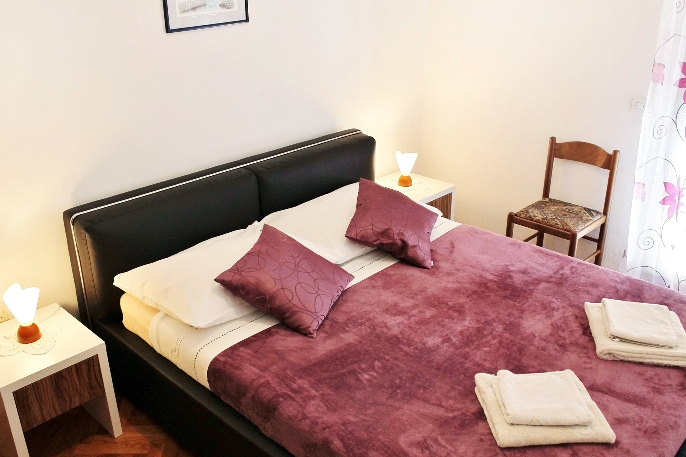 Comfortable and spacious apartment with terrace Kaštel Štafilić, Kaštela  A-a