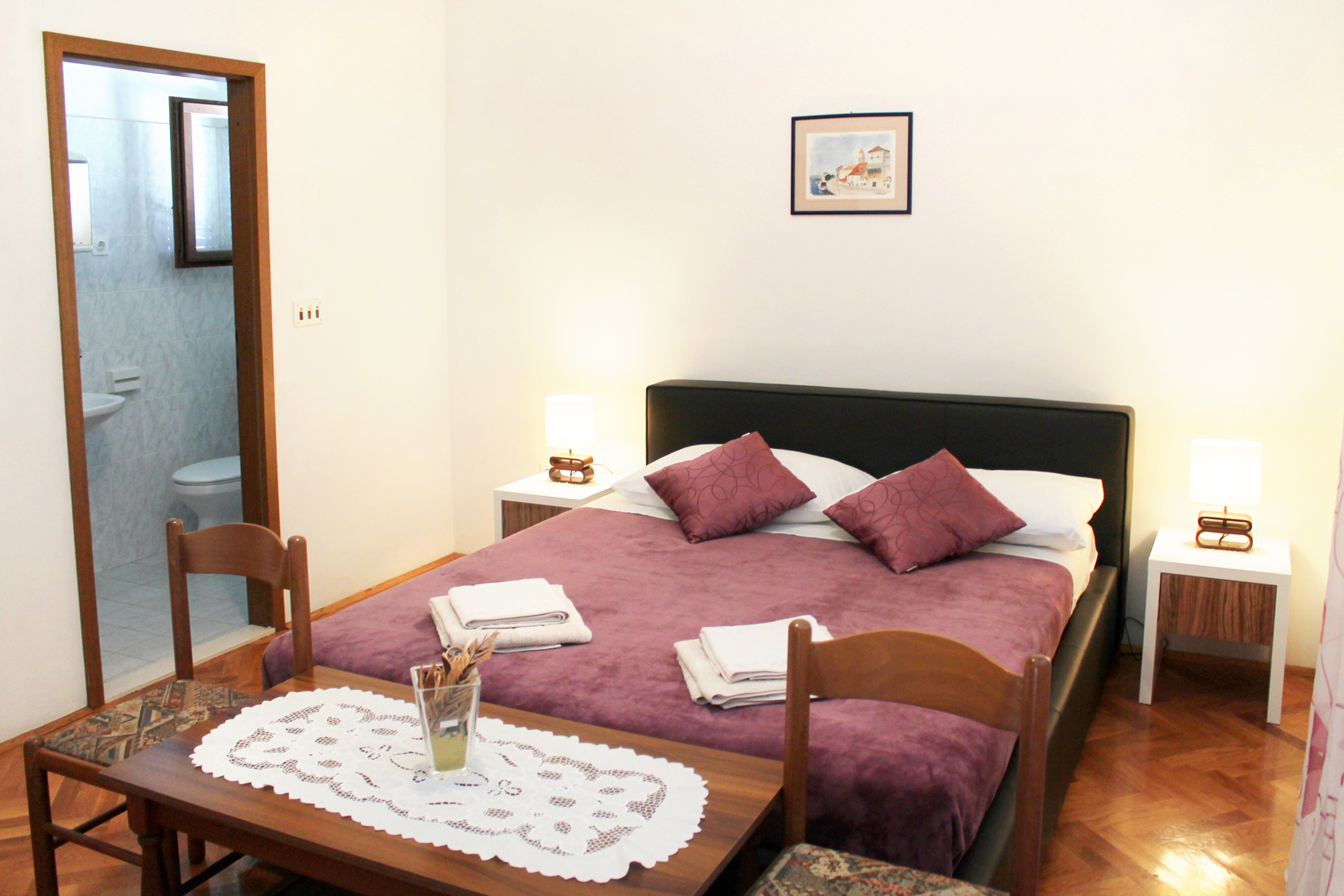 Comfortable and spacious apartment with terrace Kaštel Štafilić, Kaštela  A-a