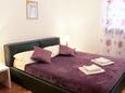 Spavaća soba 4 Kaštel Štafilić, Spavaća soba 4 u smještaju tipa apartment, WiFi.