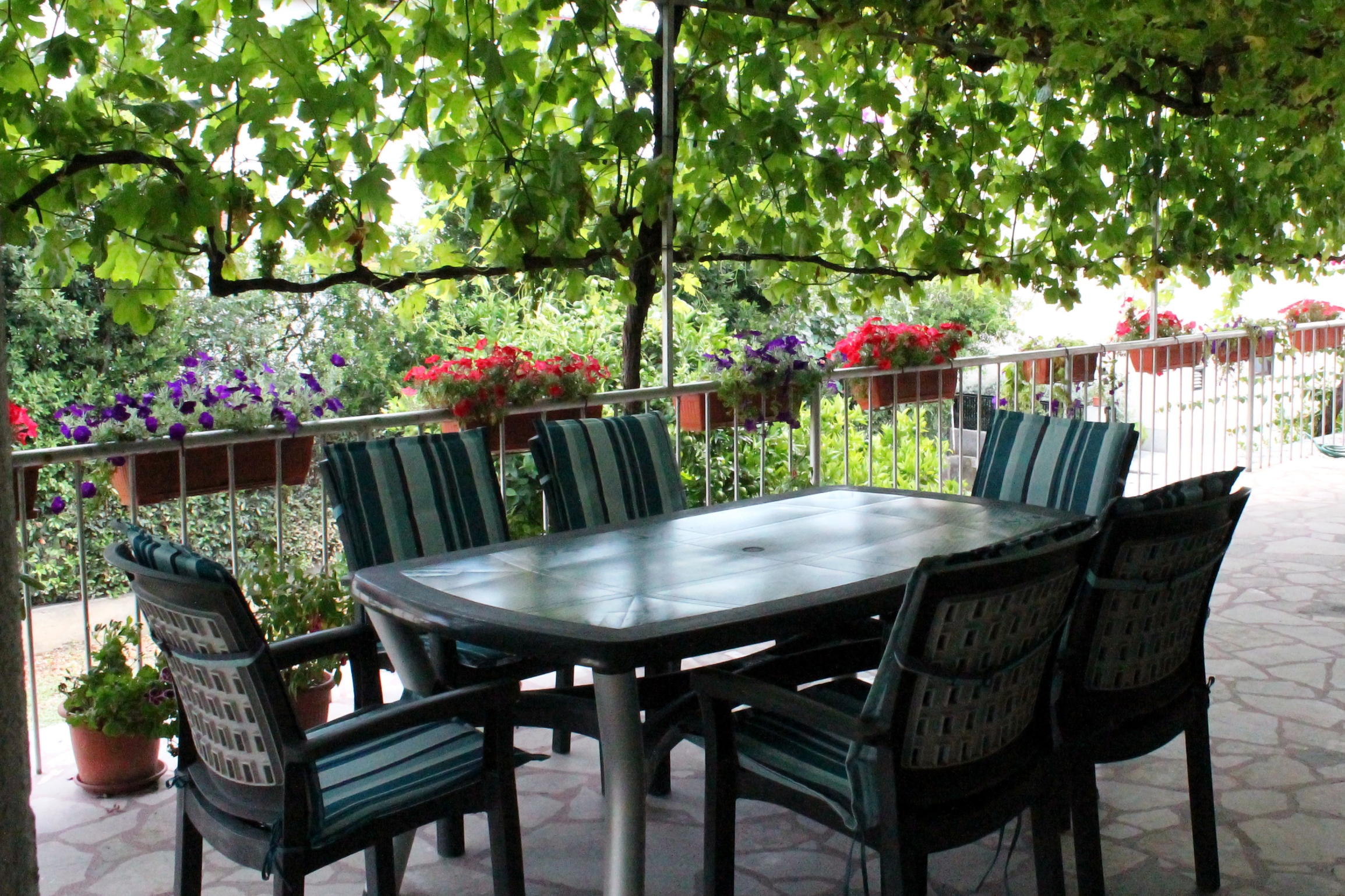 One bedroom apartment with terrace Kaštel Štafilić, Kaštela  A-b