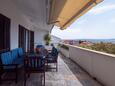 Mandre, Terrasse dans l’hébergement en type apartment, avec la vue sur la mer, animaux acceptés et WiFi.