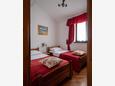 Mandre, Bedroom 2 in the apartment, (pet friendly) and WiFi.