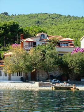 Property Arbanija, Čiovo, Property 5220 - Apartments near sea with rocky beach.