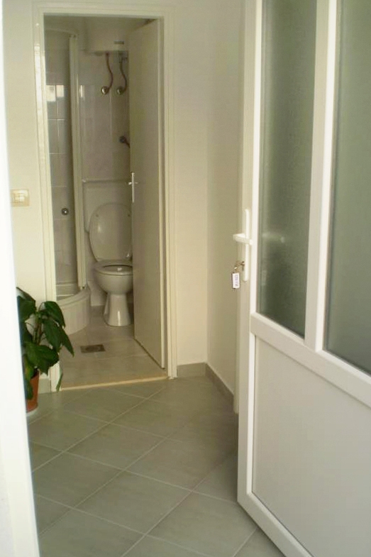 Three bedroom apartment near beach Cove Pokrivenik, Hvar  A-b