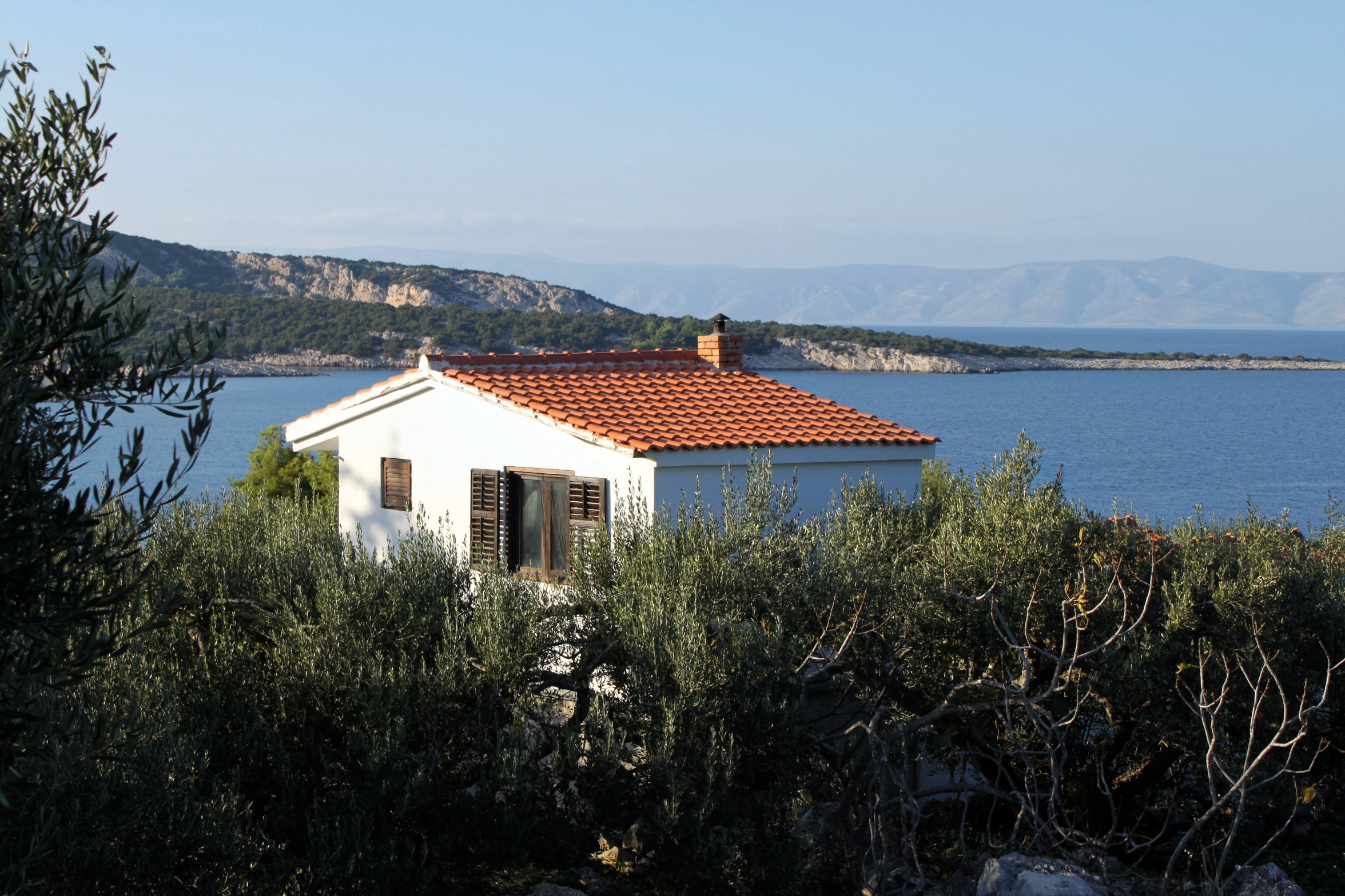 Dvosobni apartman s terasom i pogledom na more Uvala Pokrivenik, Hvar  A-a