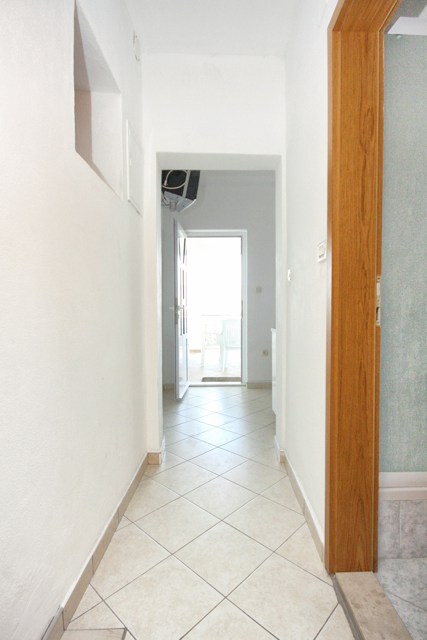 One bedroom apartment with terrace and sea view Arbanija, Čiovo  A-c