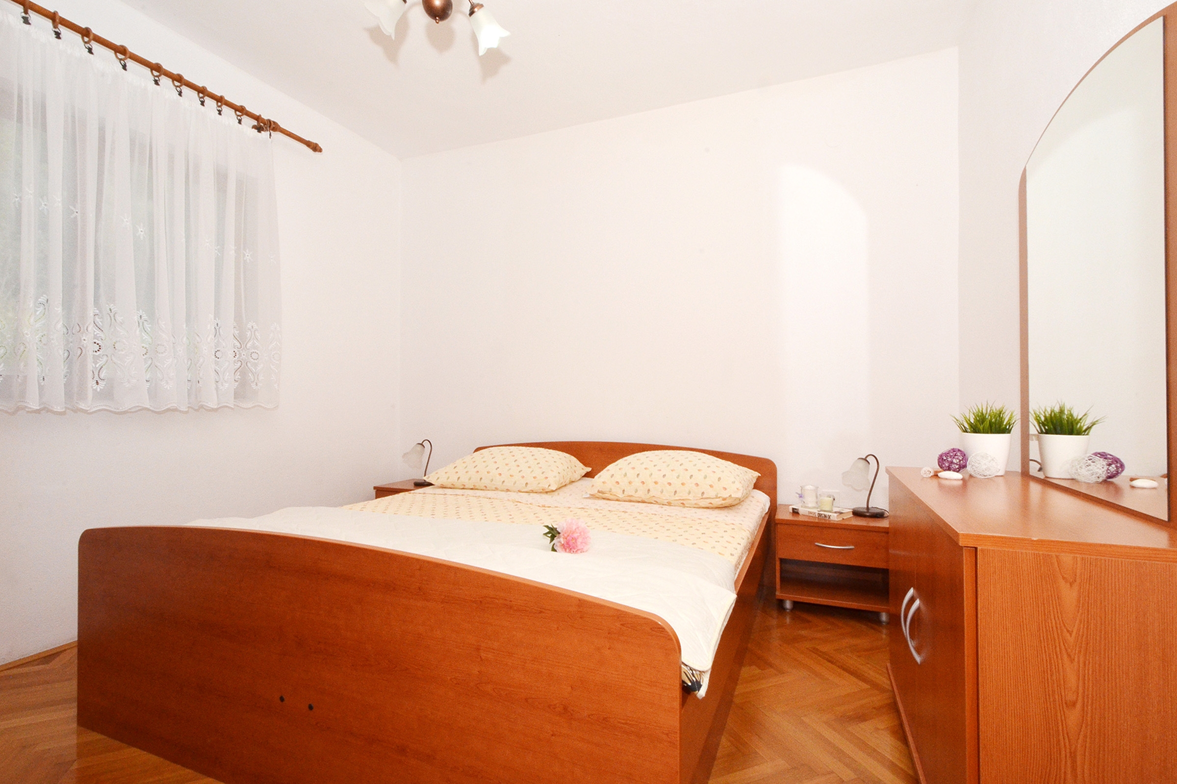 Three bedroom apartment with balcony and sea view Arbanija, Čiovo  A-e