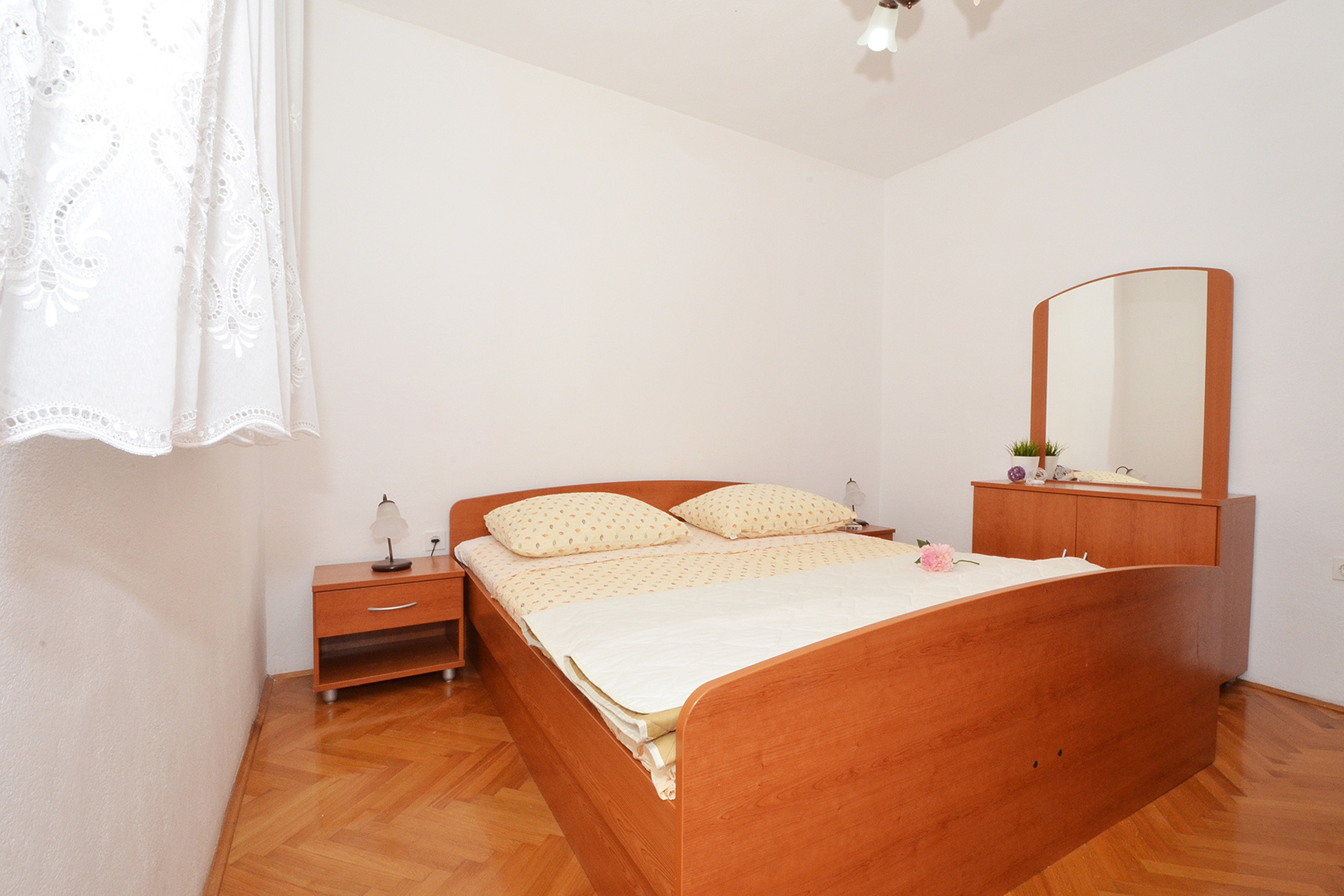 Three bedroom apartment with balcony and sea view Arbanija, Čiovo  A-e