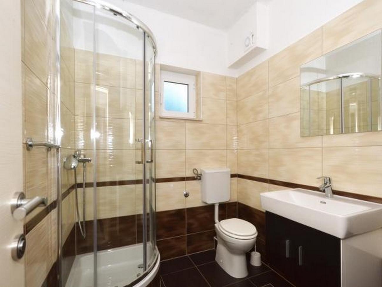 Three bedroom apartment with terrace and sea view Arbanija, Čiovo  A-f