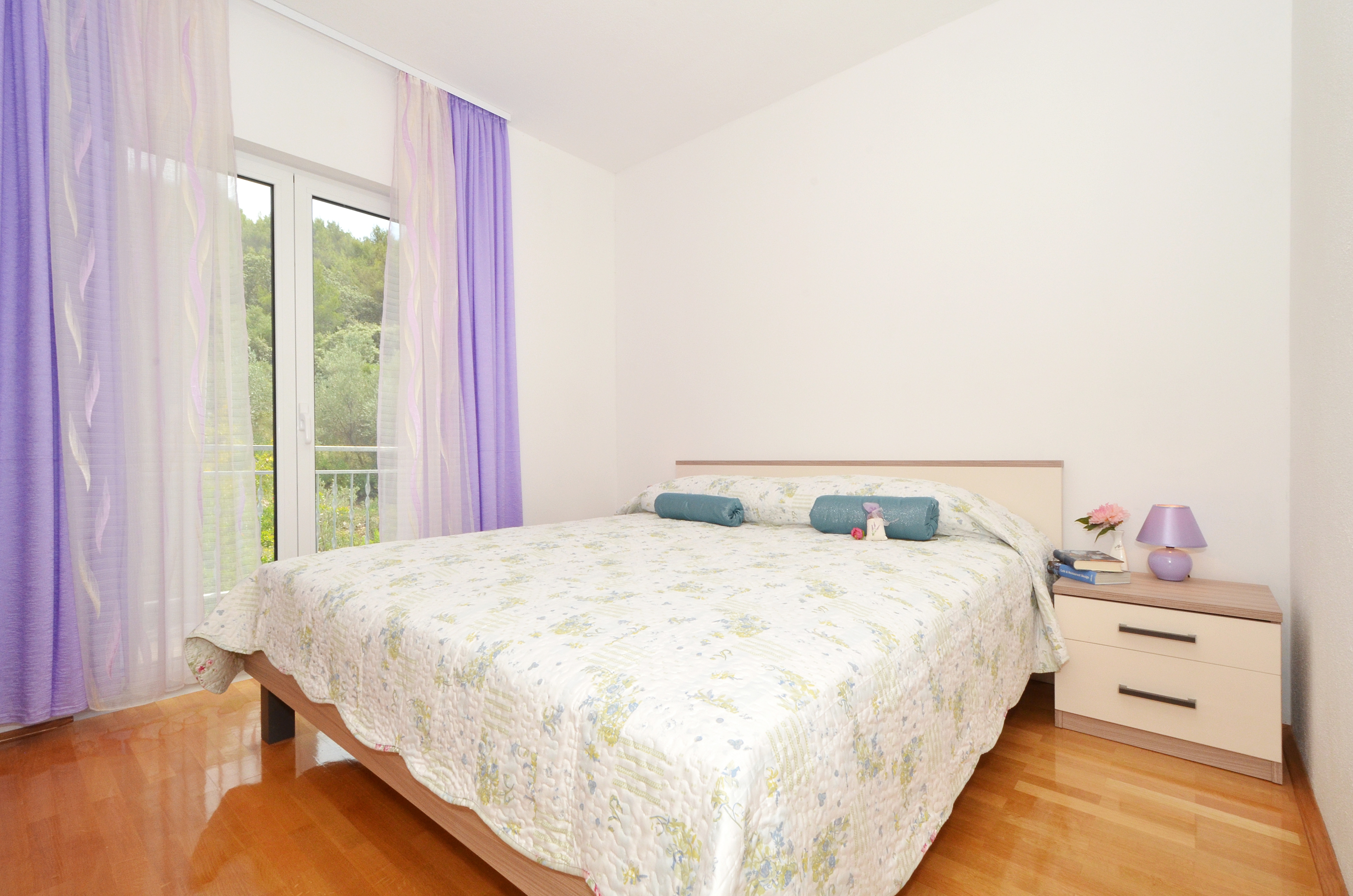 Three bedroom apartment with terrace and sea view Arbanija, Čiovo  A-f