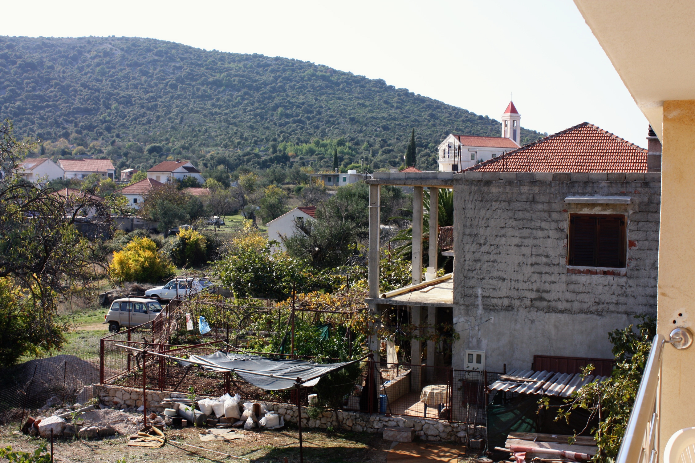 Two bedroom apartment with terrace and sea view Vinišće, Trogir  A-b