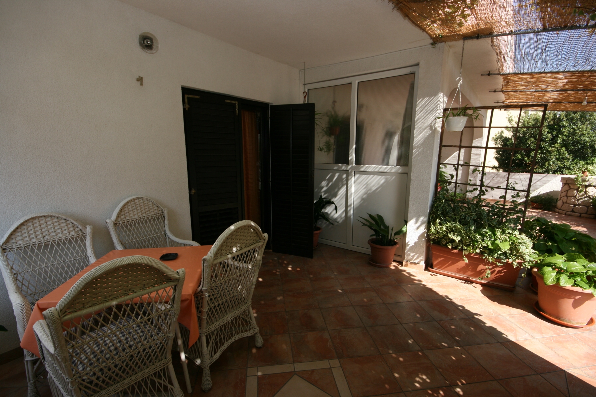 One bedroom apartment with terrace Mandre, Pag  A-a