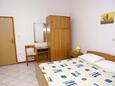 Mandre, Bedroom 1 in the apartment, air condition available, (pet friendly) and WiFi.