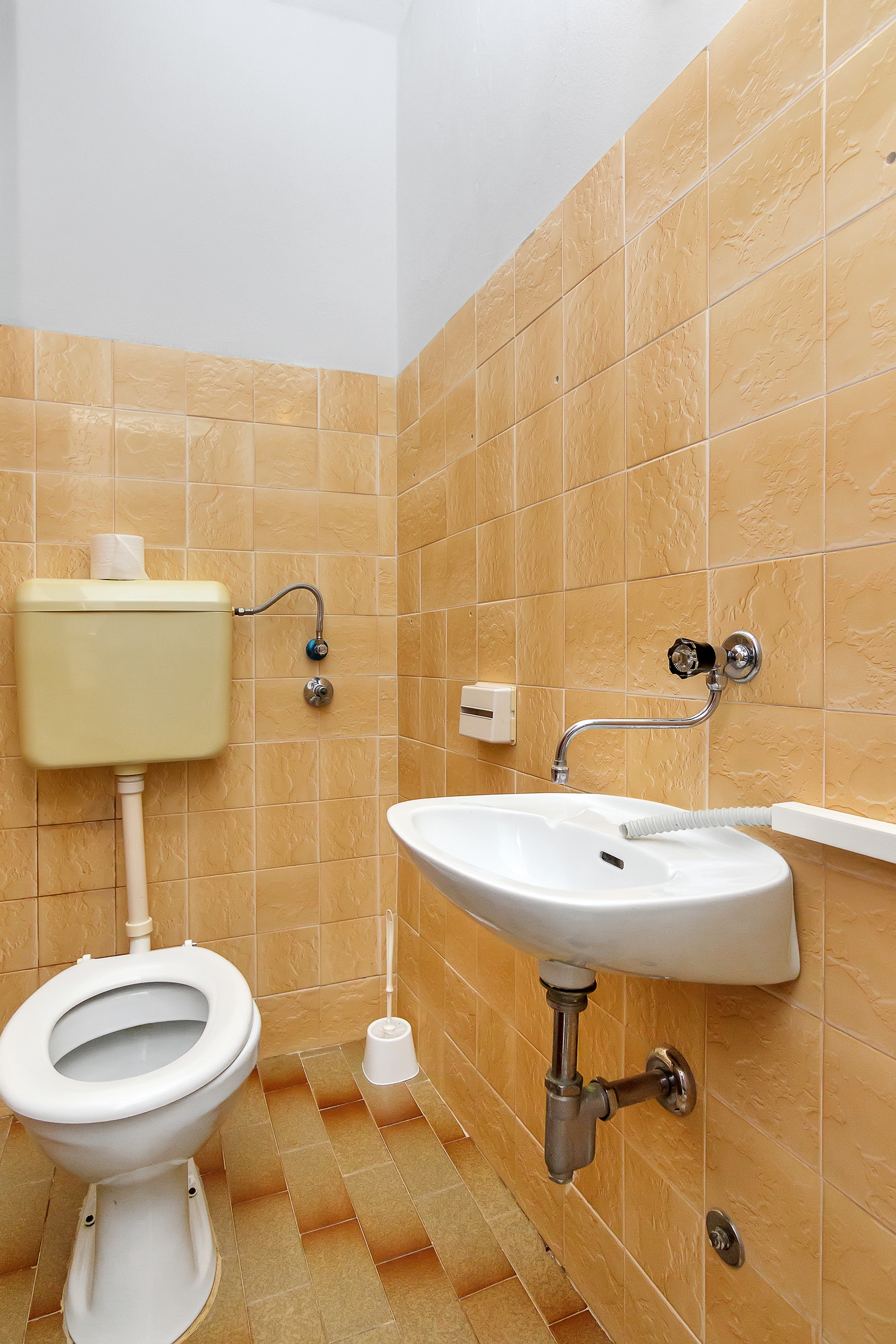 Three bedroom apartment near beach Cove Pokrivenik, Hvar  A-a