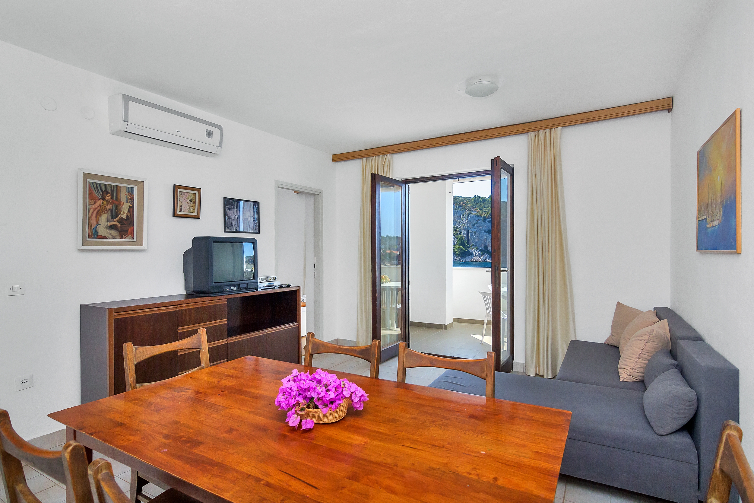 Top Hvar Pokrivenik Top Hvar Pokrivenik