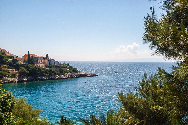Three bedroom apartment near beach Rastići, Čiovo  A-a
