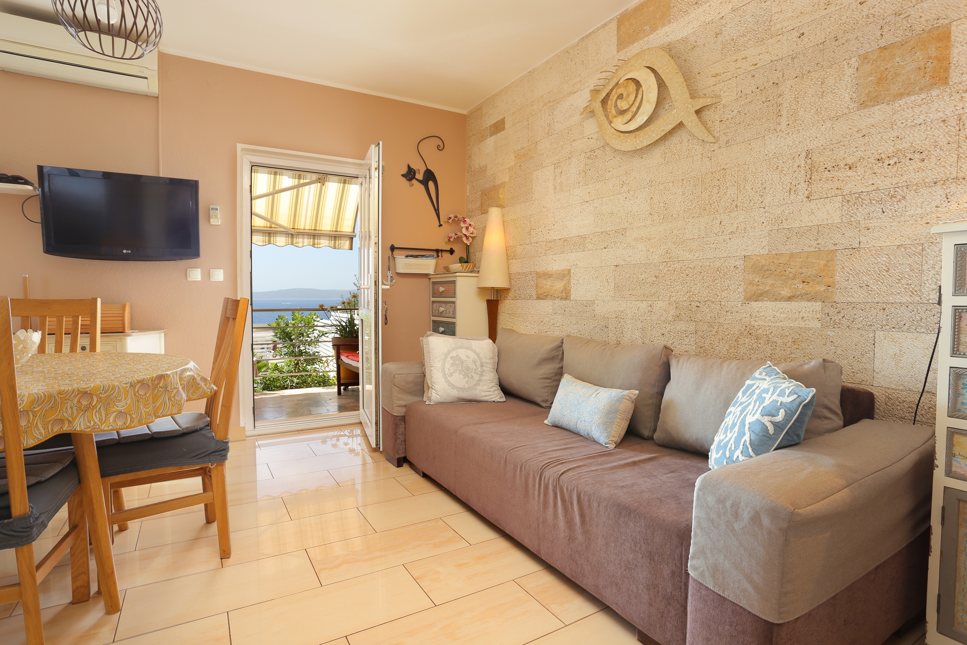 Two bedroom apartment near beach Rastići, Čiovo (A-5234-c)