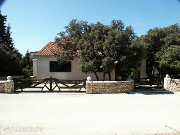 Property Mandre, Pag, Property 524 - Apartments with pebble beach.