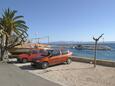 Parkiralište Podgora, Makarska, Parkiralište 5241 - Apartmani blizu mora sa šljunčanom plažom.