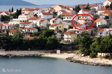 Property Bušinci, Čiovo, Property 5256 - Apartments near sea with pebble beach.