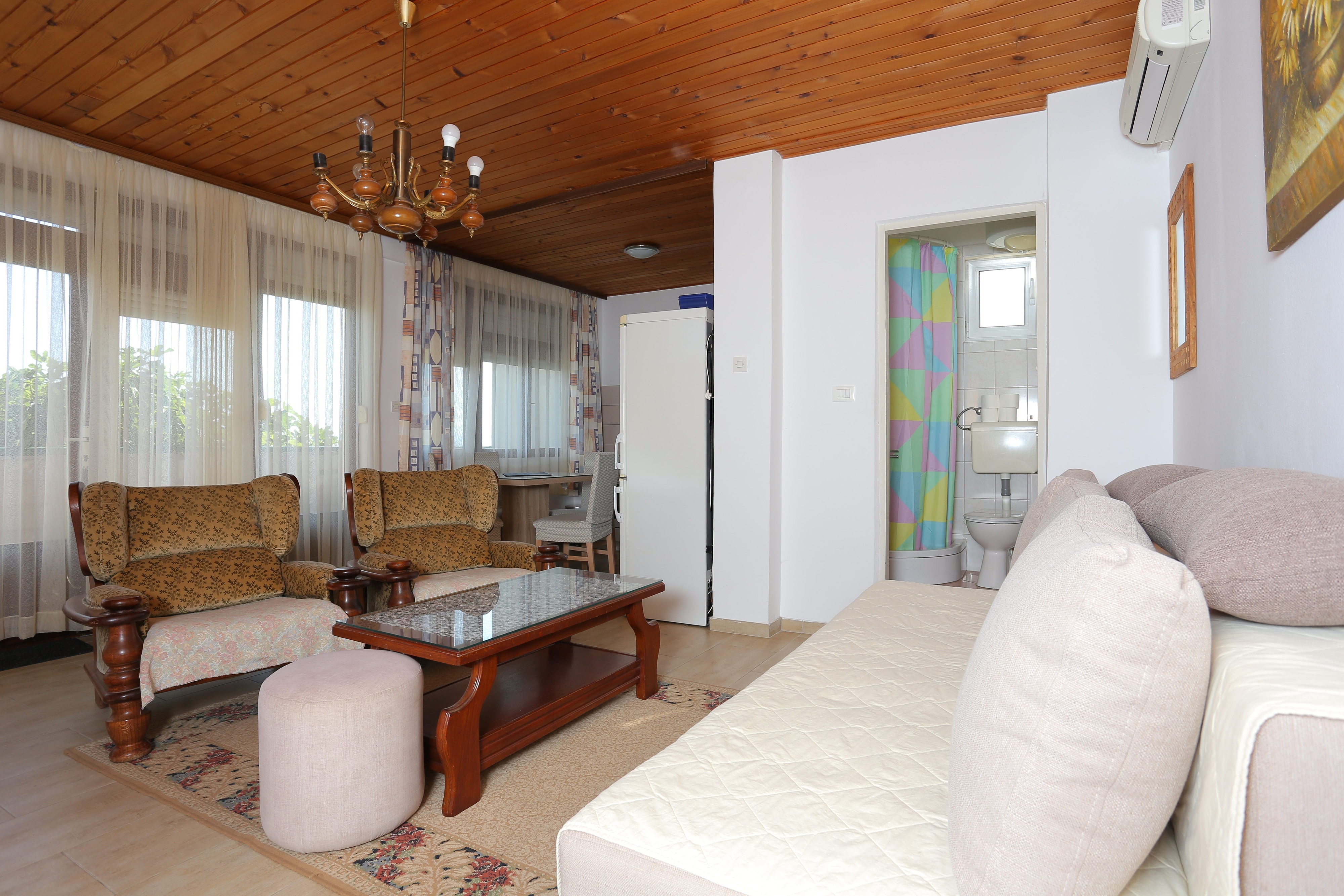 One bedroom apartment with balcony and sea view Tučepi, Makarska (A-5263-b)