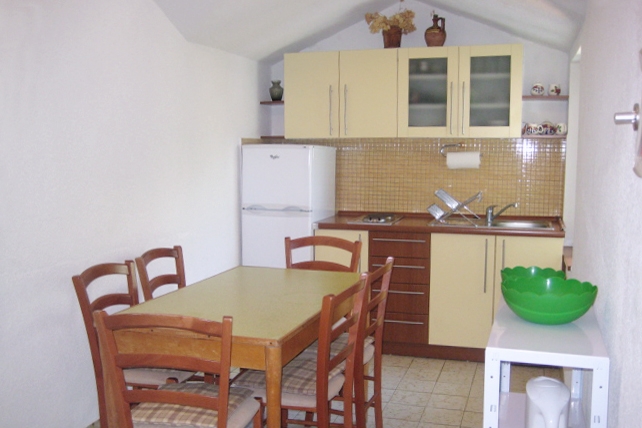 Two bedroom apartment with terrace and sea view Igrane, Makarska (A-5266-a) Two bedroom apartment with terrace and sea view Igrane, Makarska (A-5266-a)