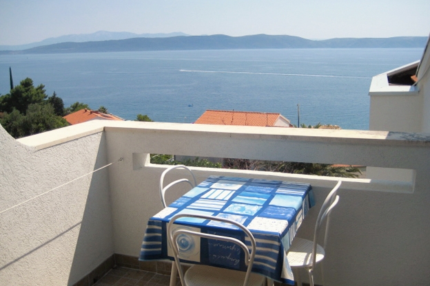 Two bedroom apartment with terrace and sea view Igrane, Makarska  A-a