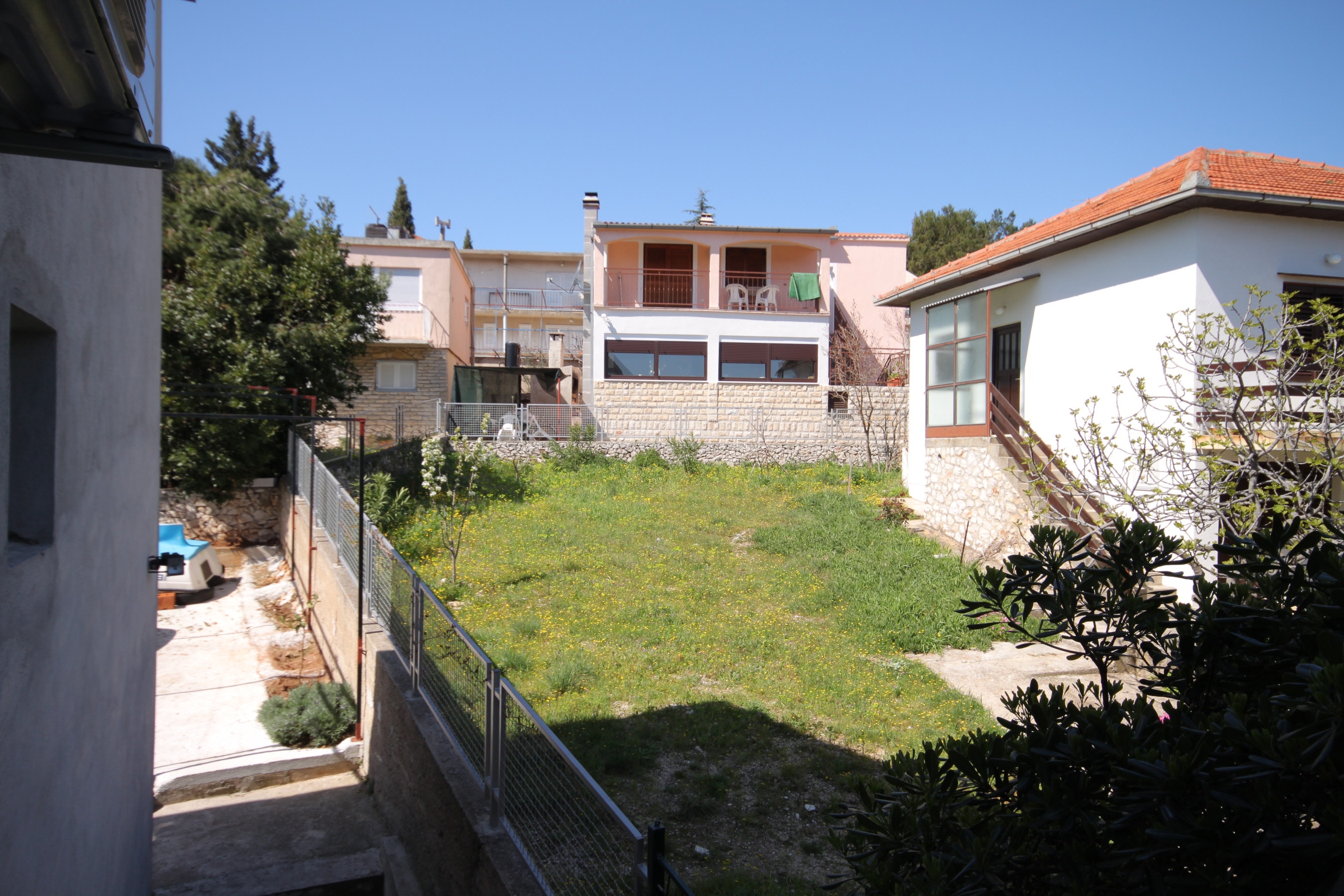 Two bedroom apartment with balcony and sea view Rogoznica  A-b
