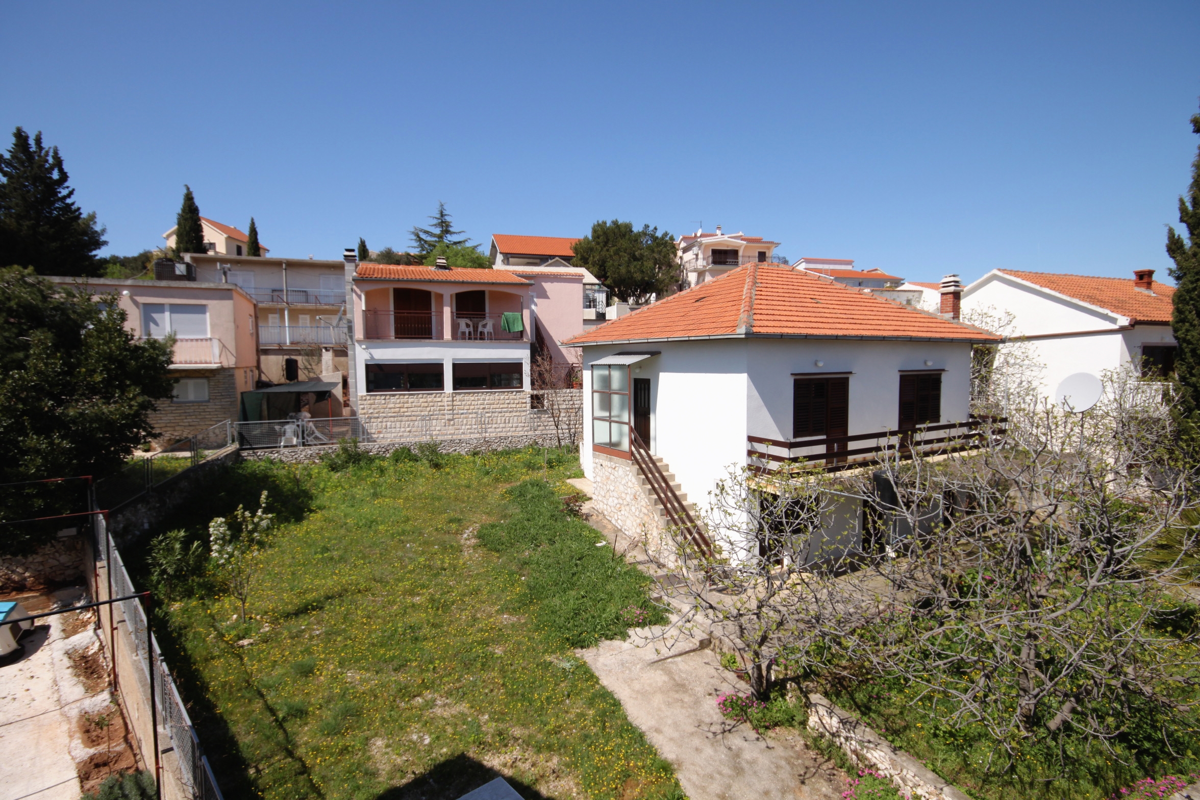 Two bedroom apartment with terrace and sea view Rogoznica  A-d