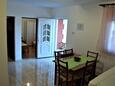 Rogoznica, Dining room in the apartment, air condition available.