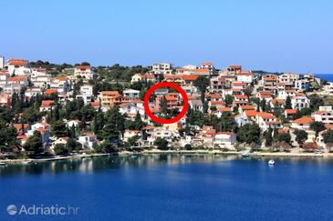 Rogoznica, Rogoznica, Property 5269 - Apartments near sea with pebble beach.