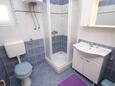 Bathroom Metajna, Bathroom in the apartment, (pet friendly) and WiFi.