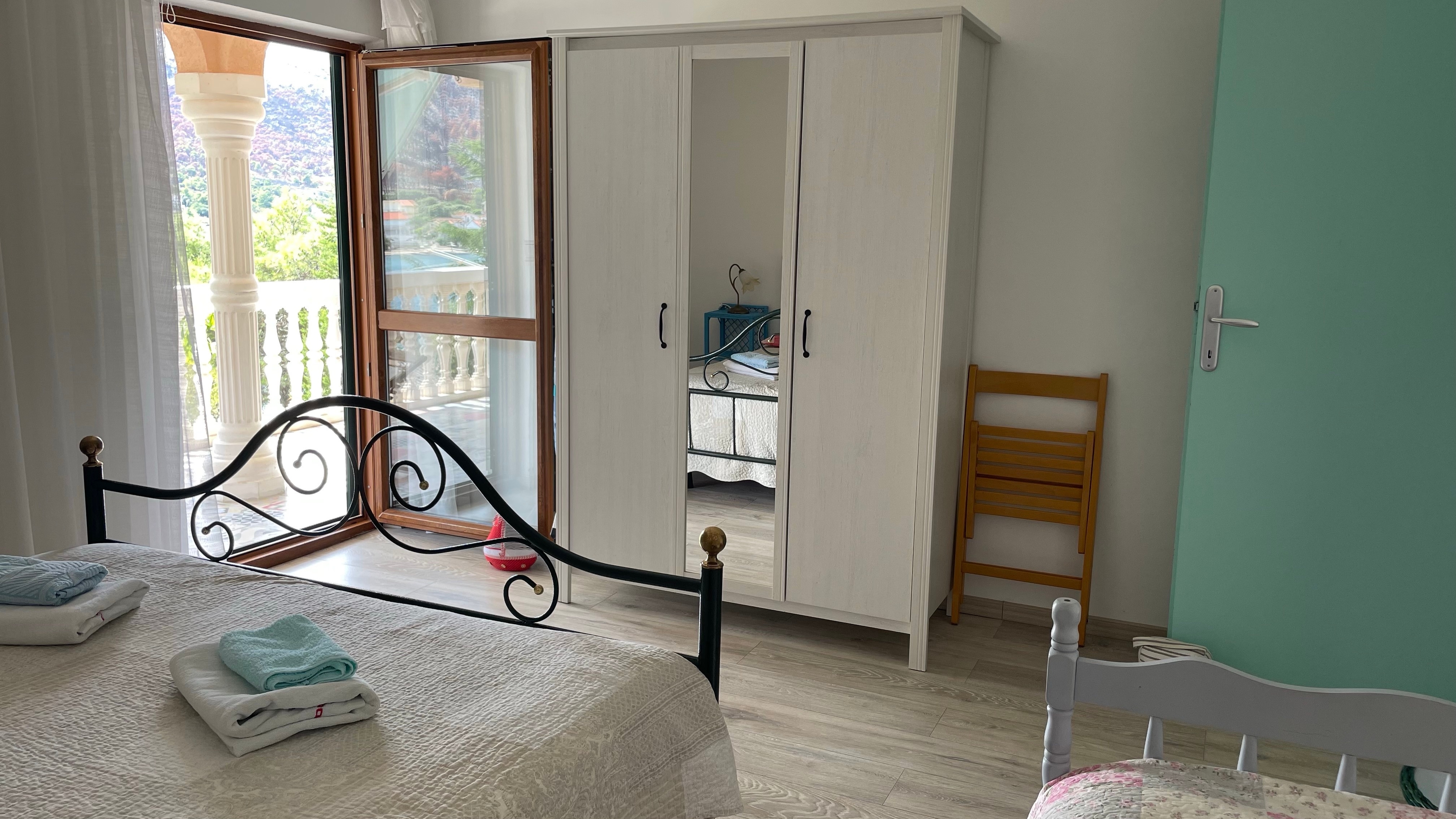 Two bedroom apartment near beach Grebaštica, Šibenik  A-c
