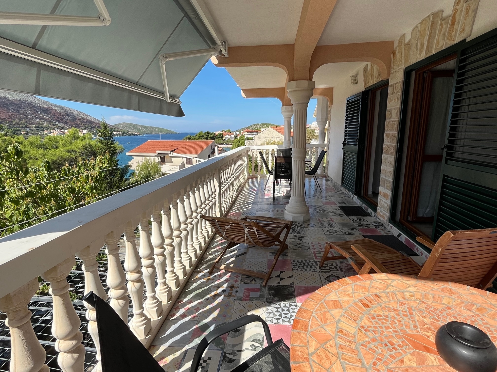 Two bedroom apartment near beach Grebaštica, Šibenik  A-c