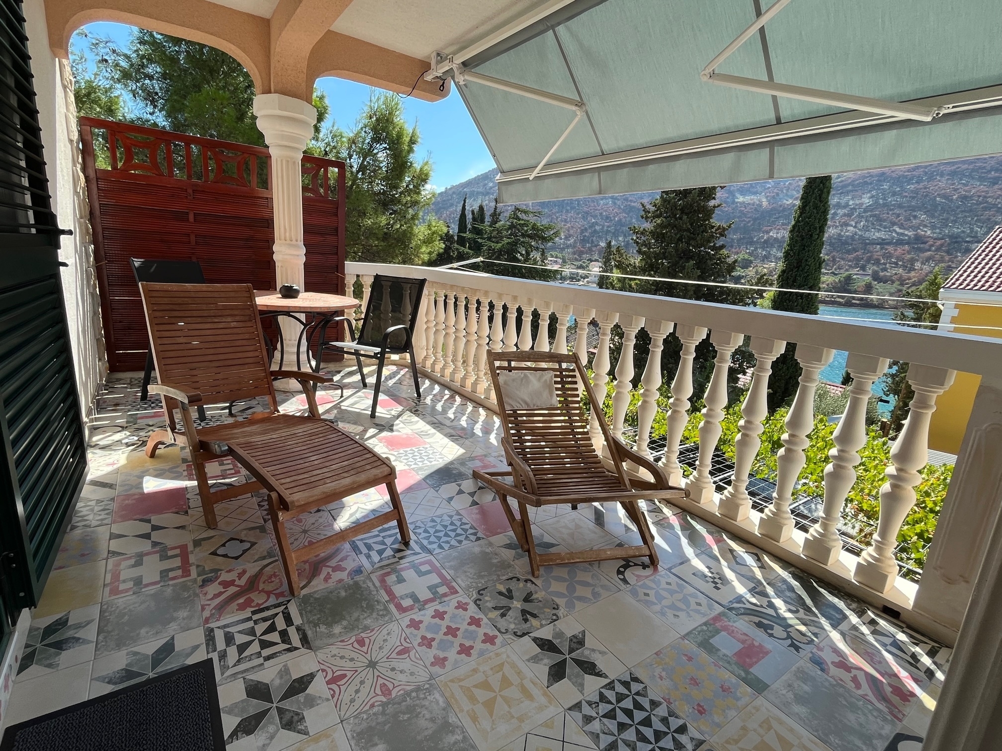 Two bedroom apartment near beach Grebaštica, Šibenik  A-c