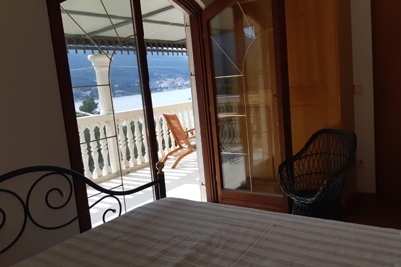 Three bedroom apartment near beach Grebaštica, Šibenik (A-5270-d)