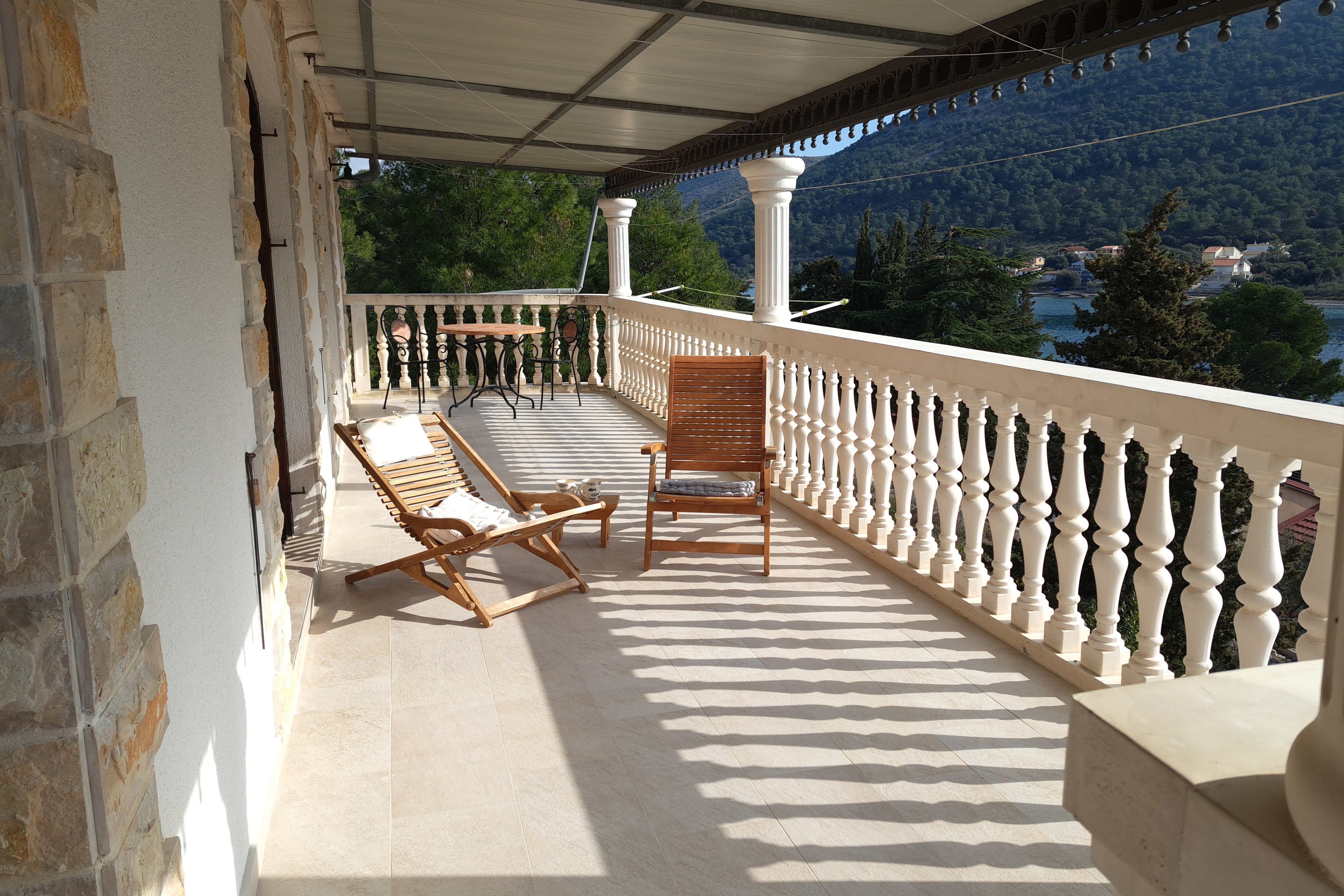 Three bedroom apartment near beach Grebaštica, Šibenik  A-d