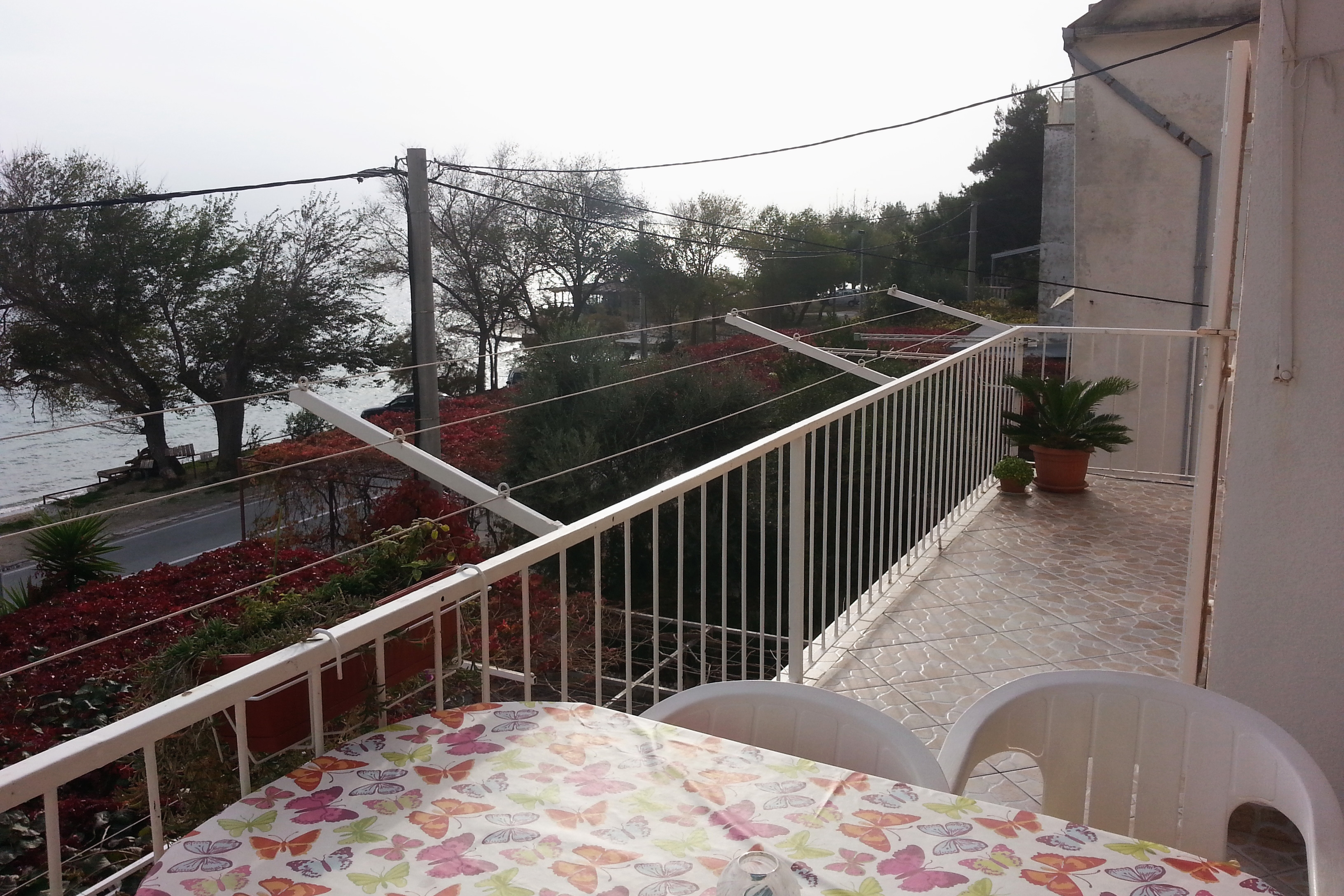 One bedroom apartment near beach Duće, Omiš  A-c