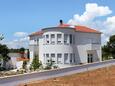 Biograd na Moru, Biograd, Propiedad 5282 - Apartamentos with pebble beach.