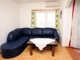 Obývací pokoj Jadranovo, Obývací pokoj v ubytování typu apartment, s klimatizací a WiFi.