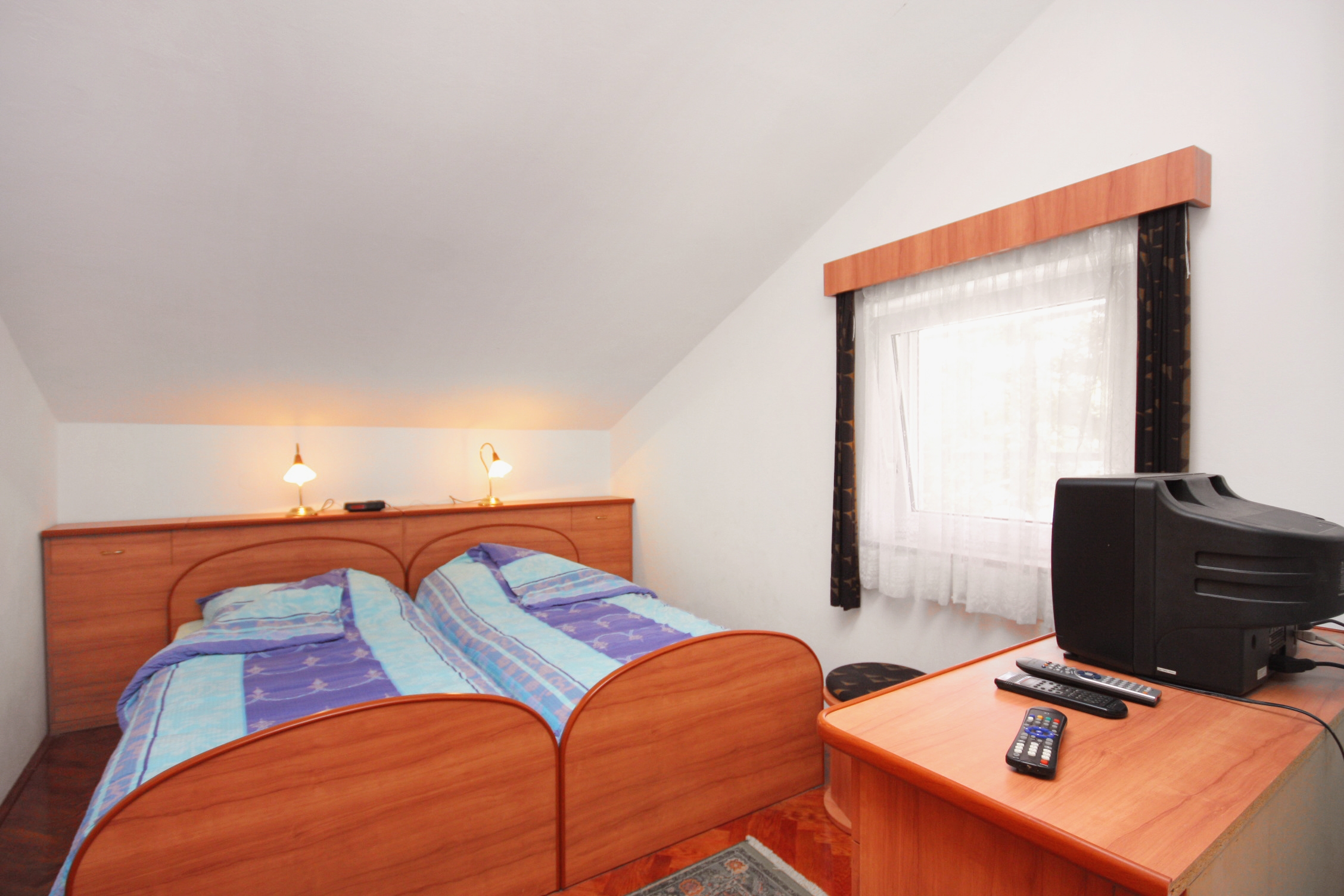 Two bedroom apartment with terrace and sea view Malinska, Krk (A-5290-a)