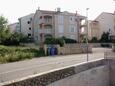 Terasa 2 - pohled Vantačići, Terasa 2 - pohled v ubytování typu apartment, domácí mazlíčci povoleni a WiFi.