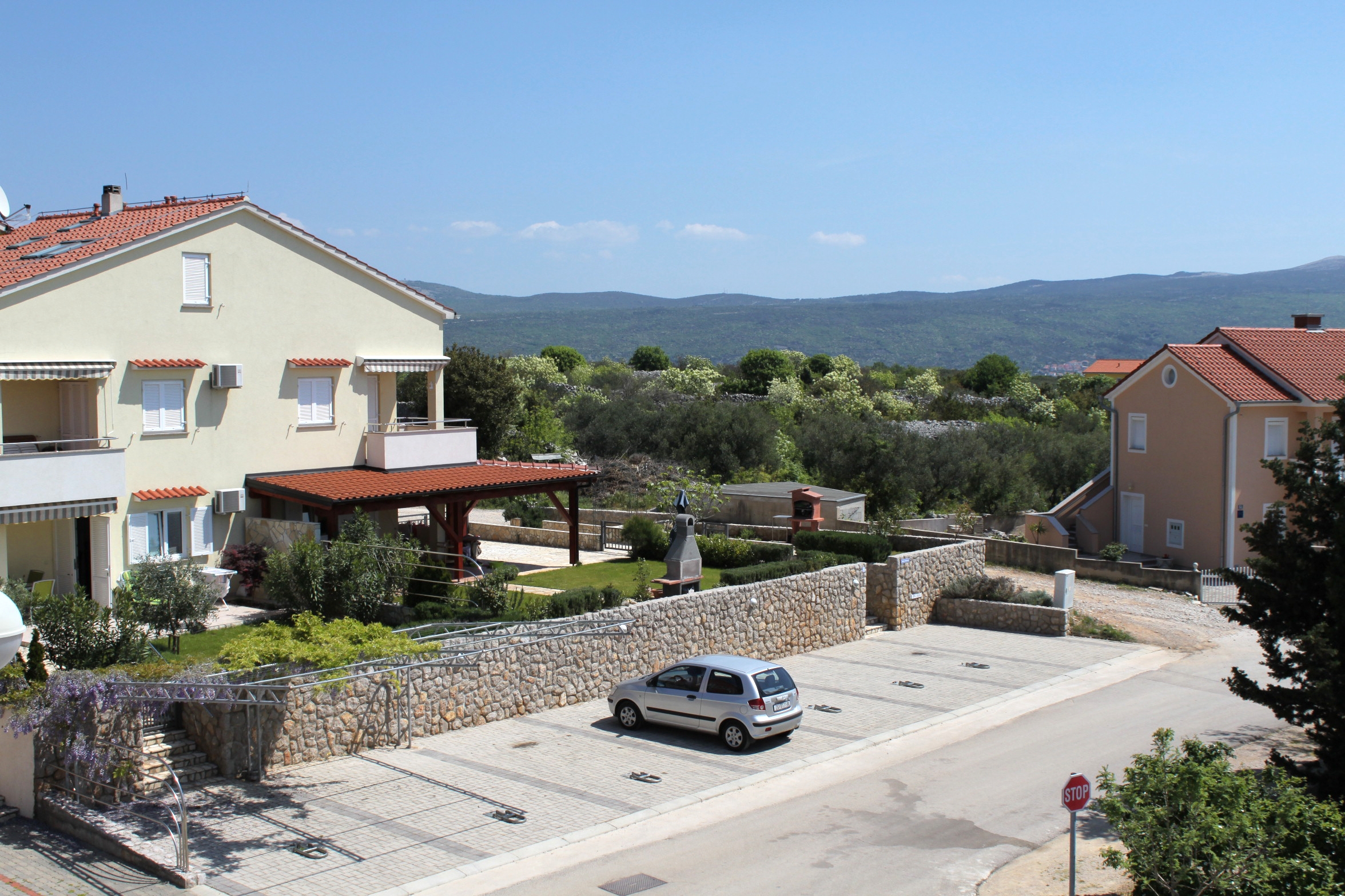 Room with terrace and sea view Krk (S-5294-b)