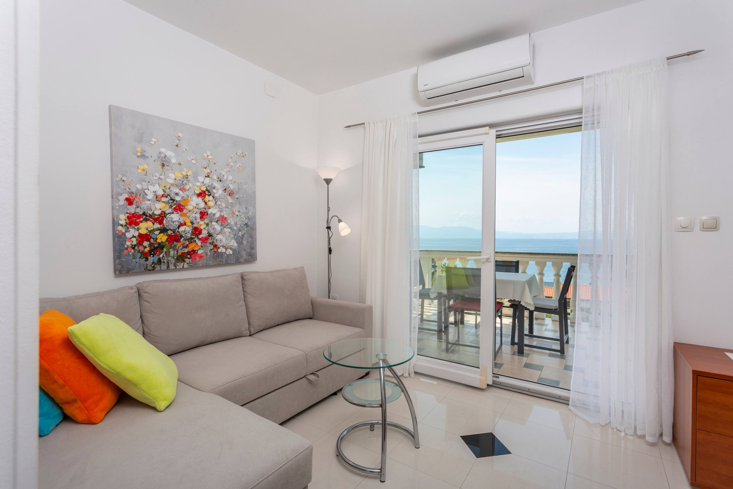 Two bedroom apartment with terrace and sea view Njivice (Krk) (A-5295-a)